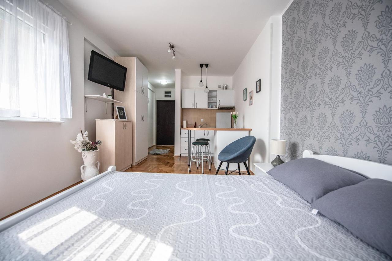 Stella Modern Apartment 2 Novi Sad Exterior foto